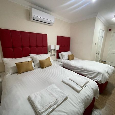 Crompton Guest House Hounslow Dış mekan fotoğraf