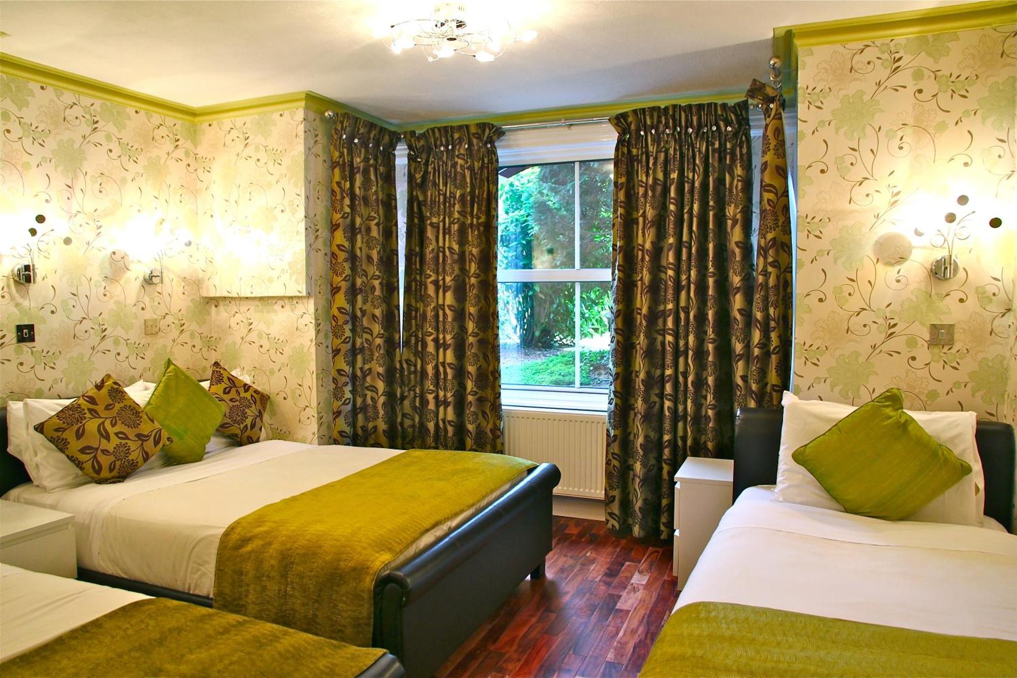 Crompton Guest House Hounslow Dış mekan fotoğraf