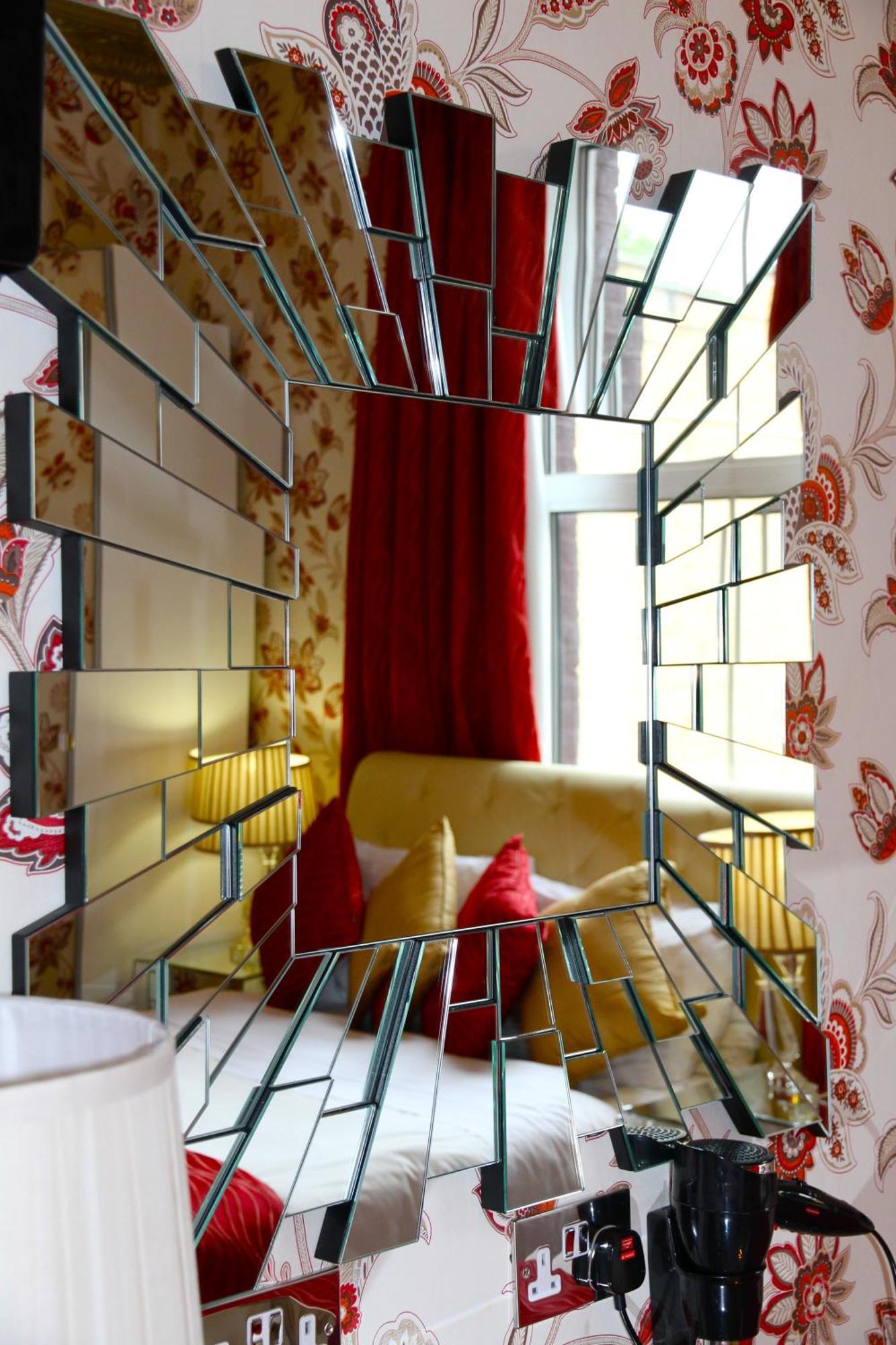 Crompton Guest House Hounslow Dış mekan fotoğraf