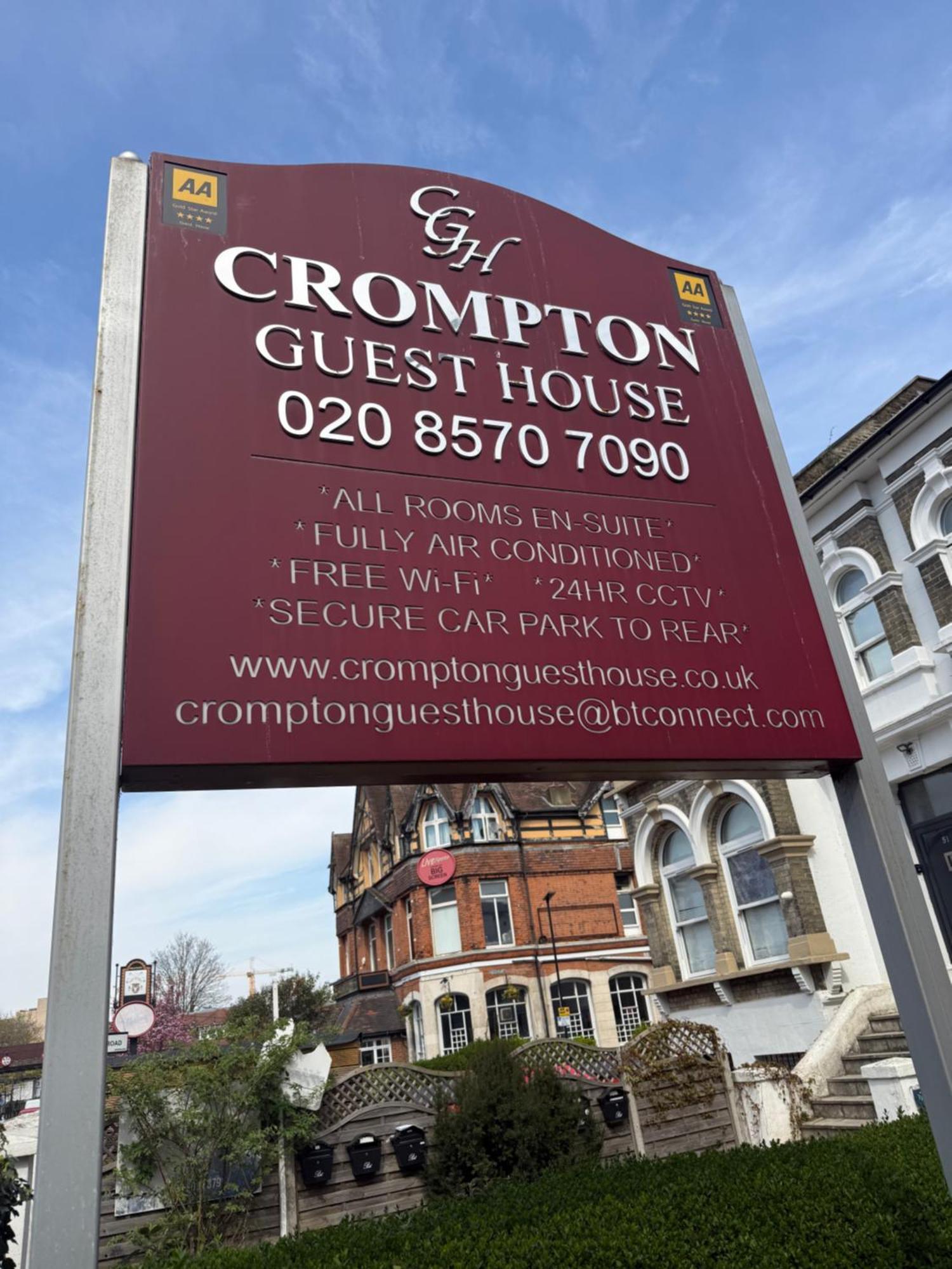 Crompton Guest House Hounslow Dış mekan fotoğraf