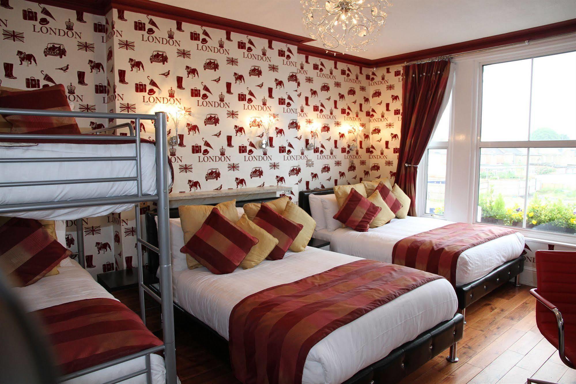 Crompton Guest House Hounslow Dış mekan fotoğraf