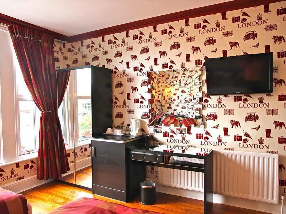 Crompton Guest House Hounslow Dış mekan fotoğraf